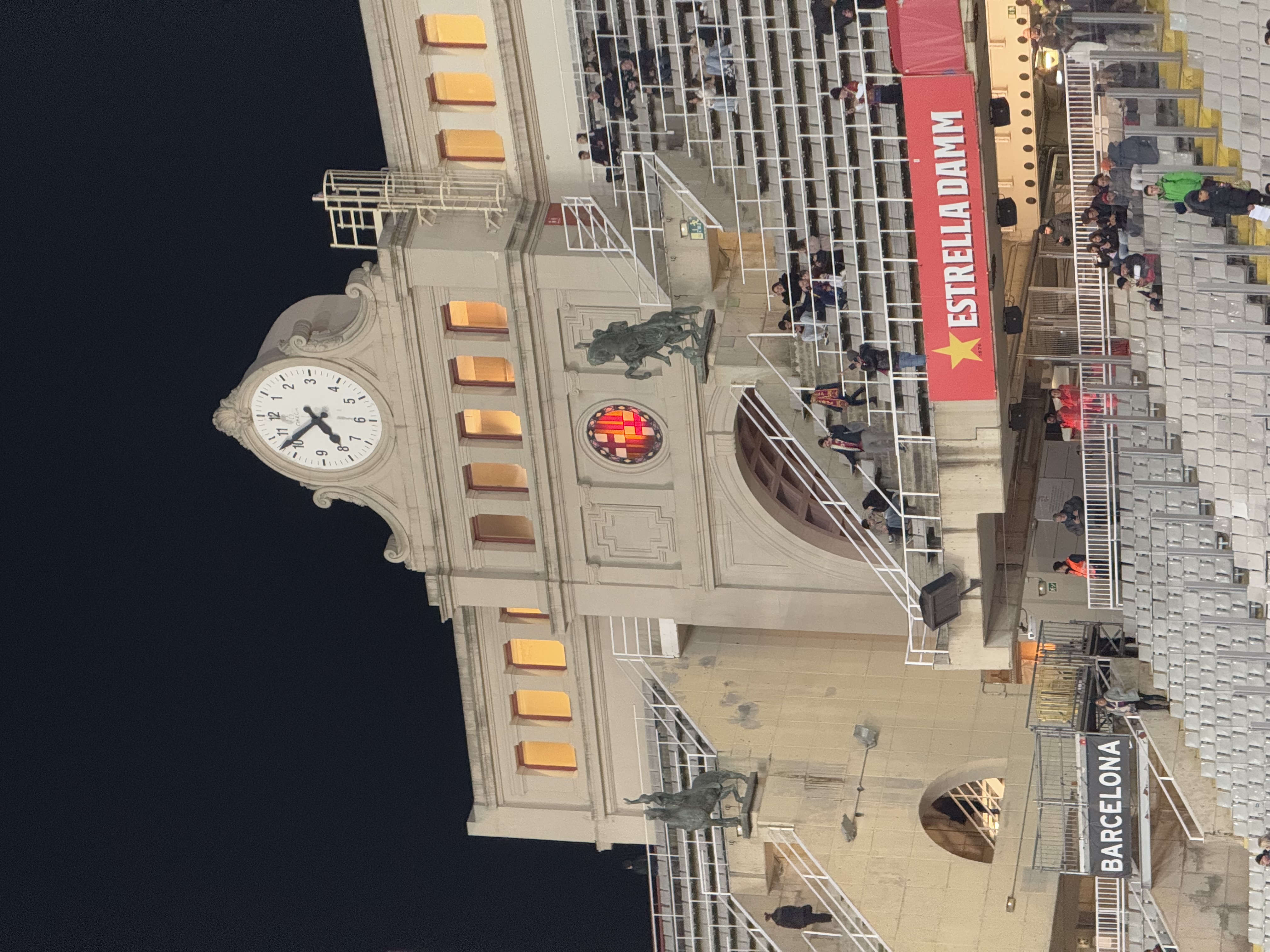 奥林匹克体育场正门