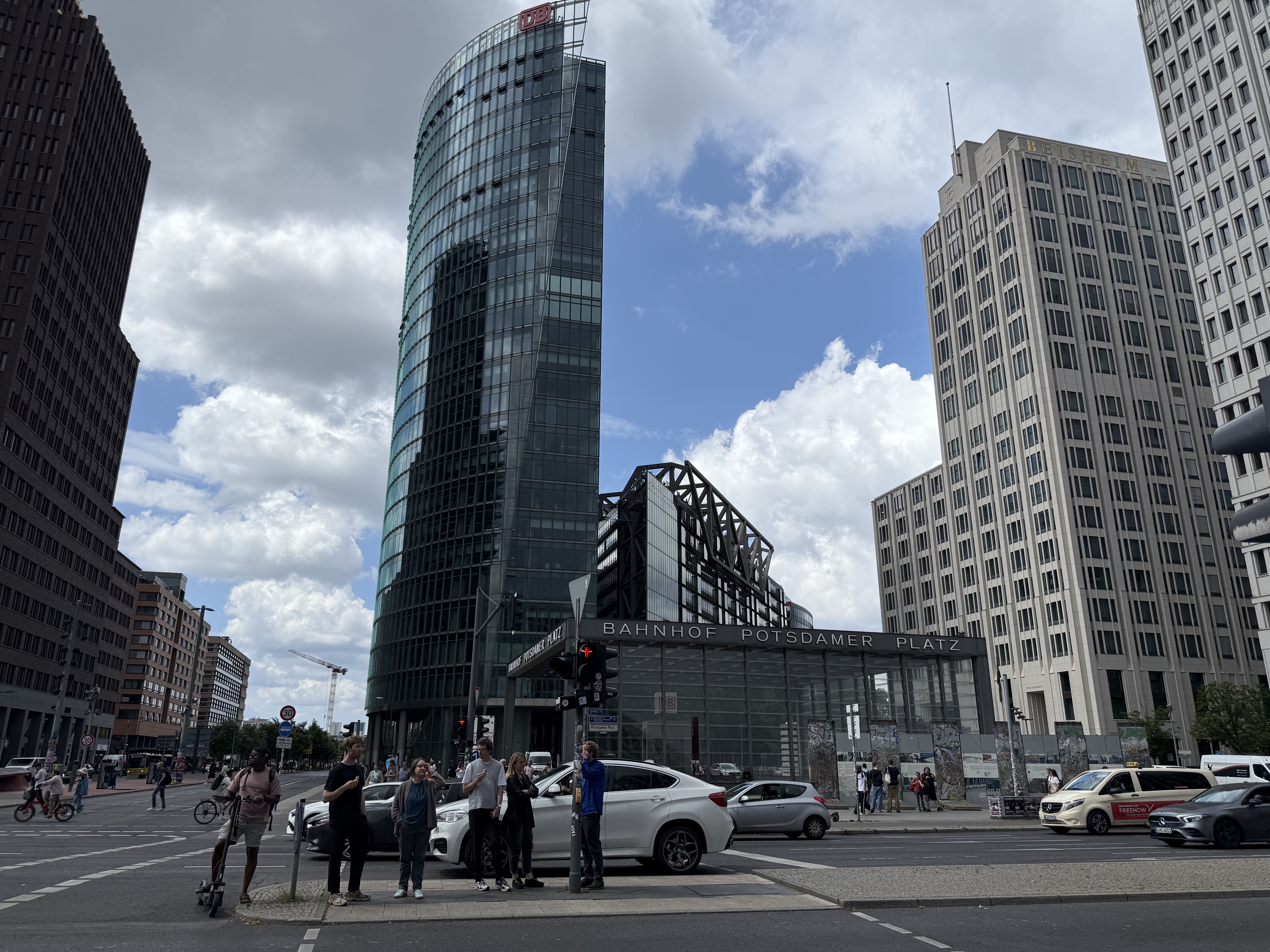 波茨坦广场与德铁大厦