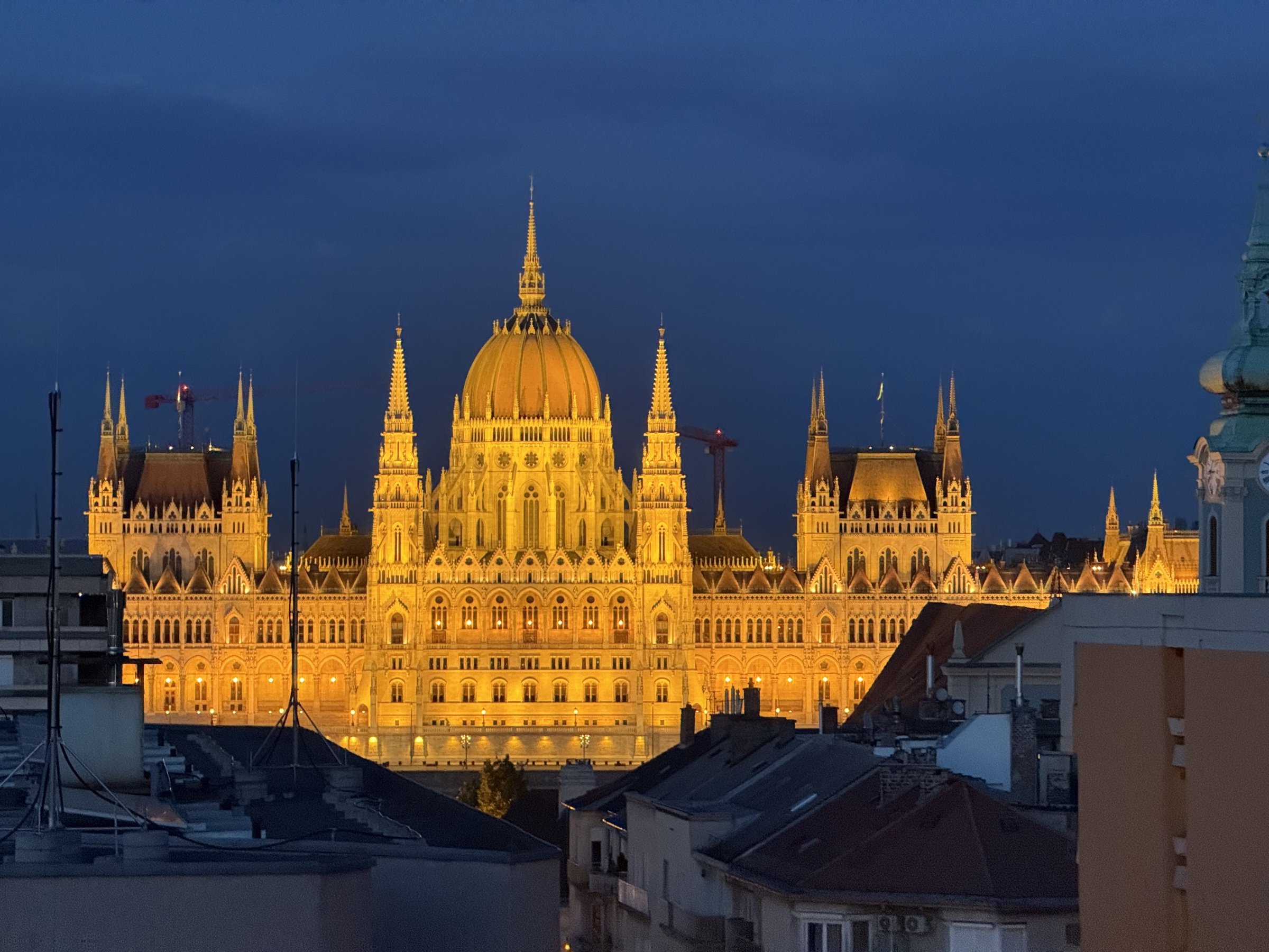 夜幕下的匈牙利国会大厦